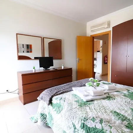 FIPH Flamingo Marine Apartment Portimão